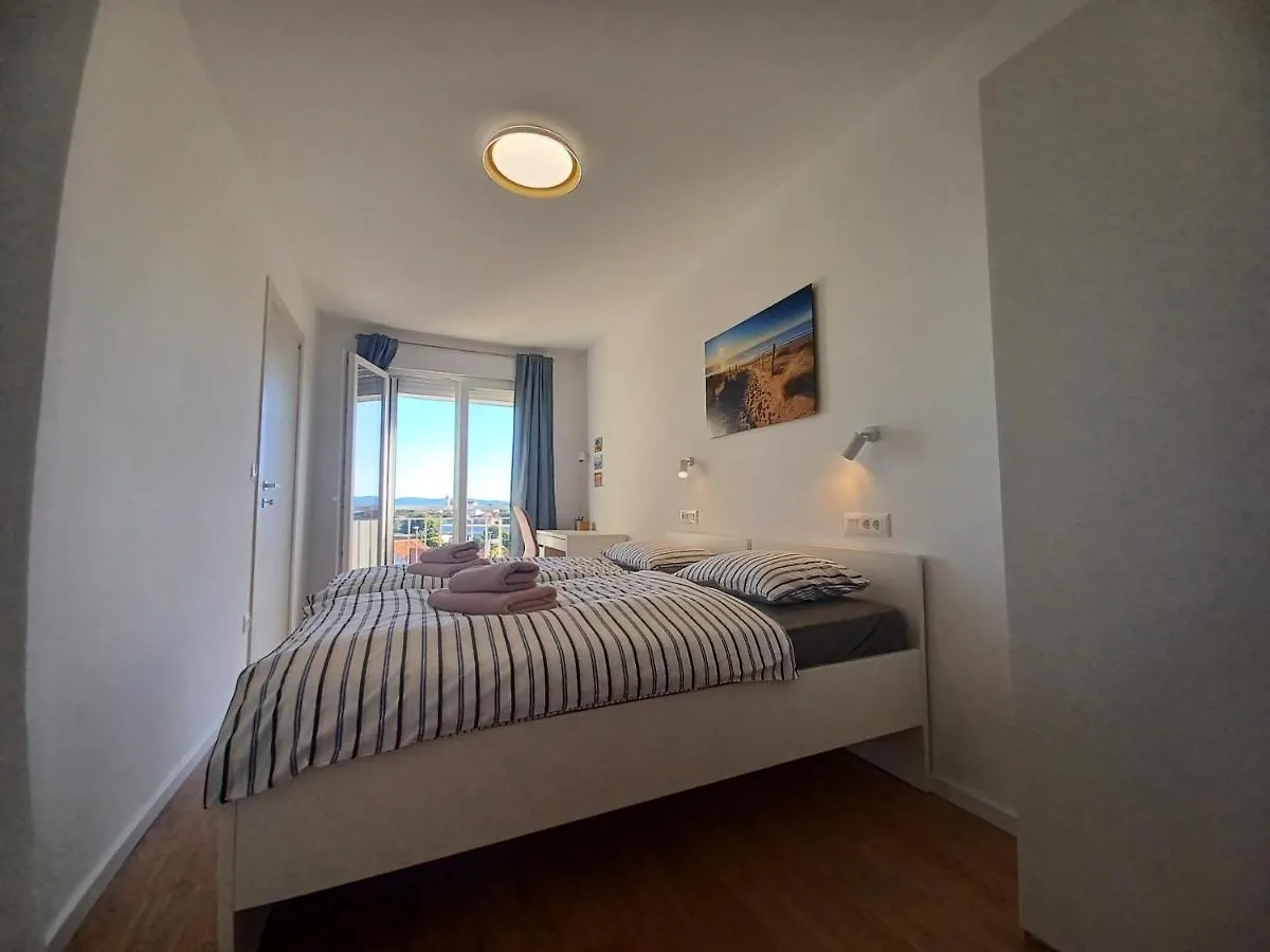 Apartment Mare - Lovely Flat Few Steps Away From The Main Bus Station And Zadar Old Town