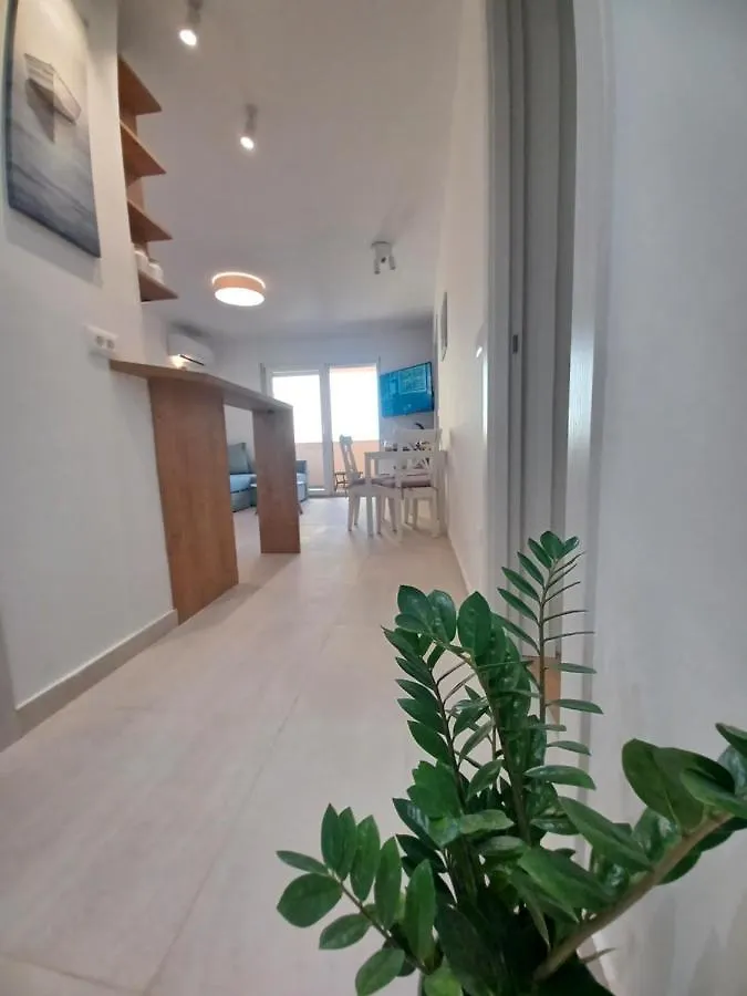 Apartment Mare - Lovely Flat Few Steps Away From The Main Bus Station And Zadar Old Town Croatia